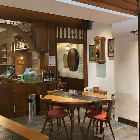 Hotel & Zum Hirschen Staufen-en-Brisgau
