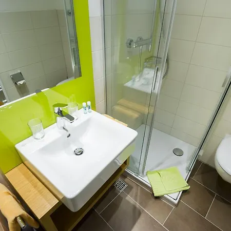 Hotel & Zum Hirschen 2*