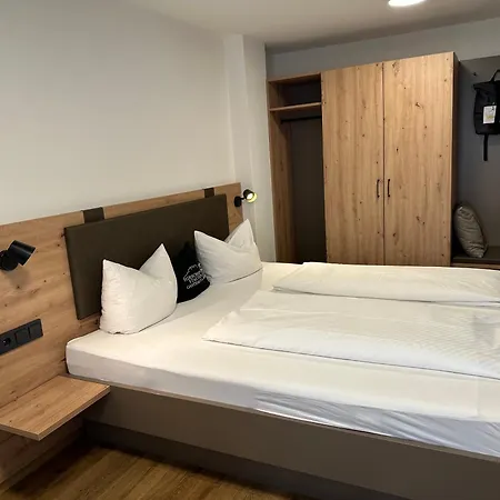 & Zum Hirschen Hotel Staufen im Breisgau